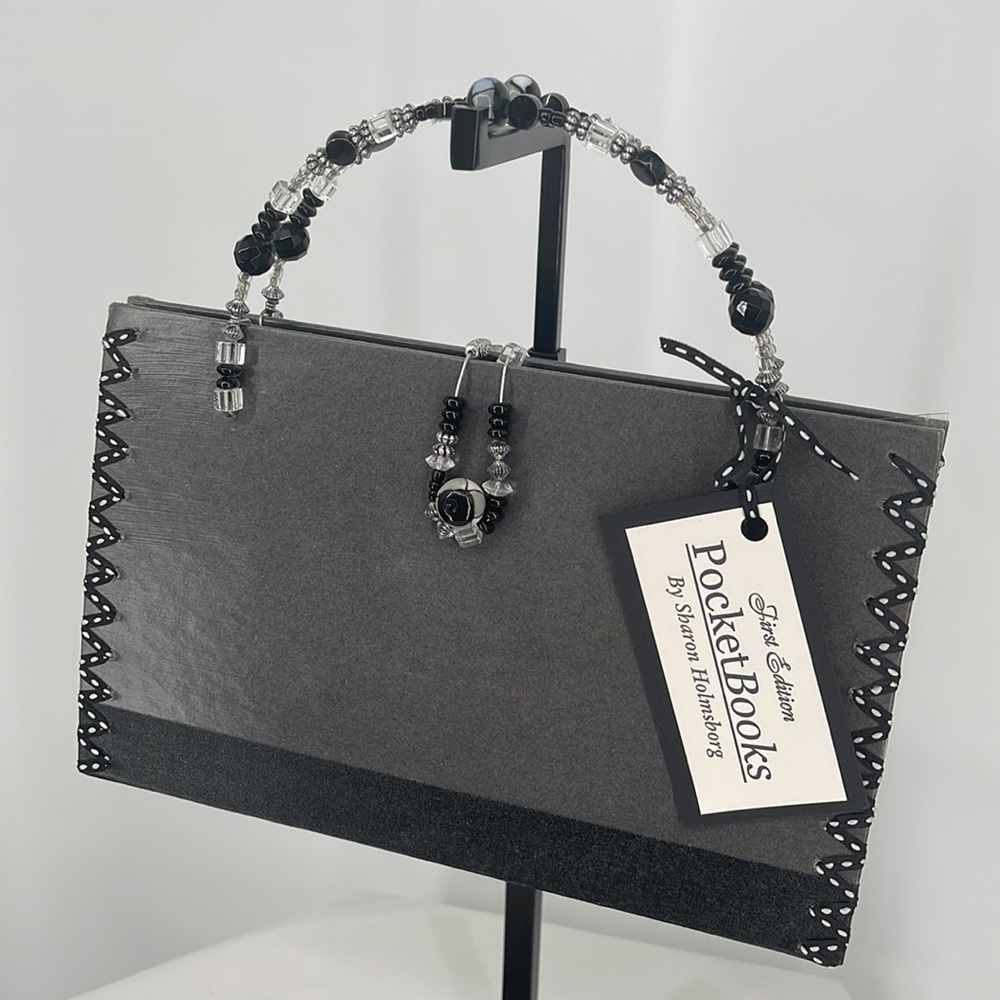 First Edition Pocketbooks by Sharon Holmsborg‎